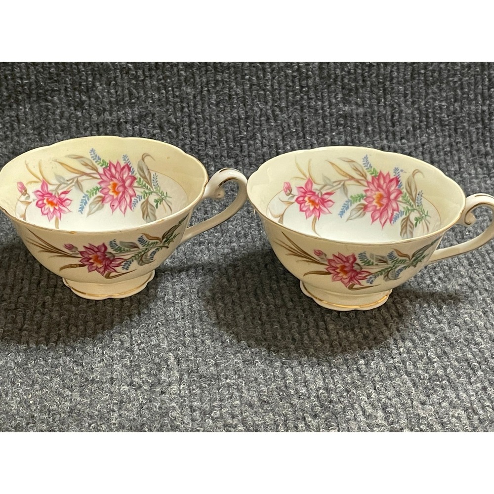 Vintage Maruyama Japan Porcelain Floral Teacups Set of 2 Pink Gold Scalloped Rim